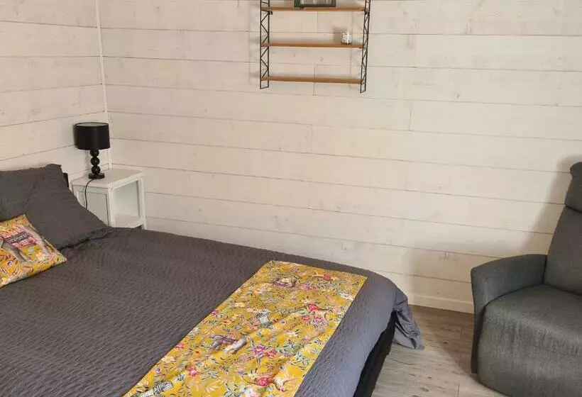 Charmante Maison Rénovée Avec Jardin Commun, Proche Plage Et Commerces, Idéale Pour 2 Personnes   Fr