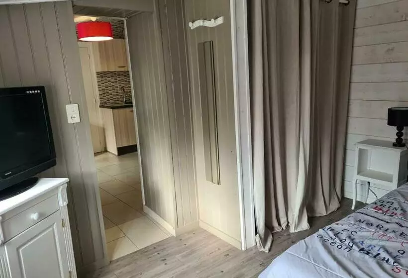 Charmante Maison Rénovée Avec Jardin Commun, Proche Plage Et Commerces, Idéale Pour 2 Personnes   Fr