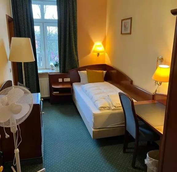 Hotel Am Schloss Frankfurt An Der Oder