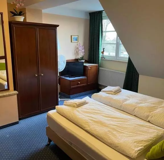Hotel Am Schloss Frankfurt An Der Oder