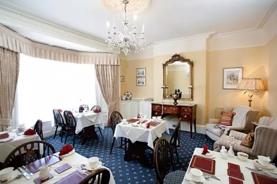 Hotel Brookfield House