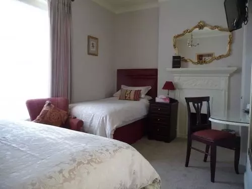 Hotel Brookfield House