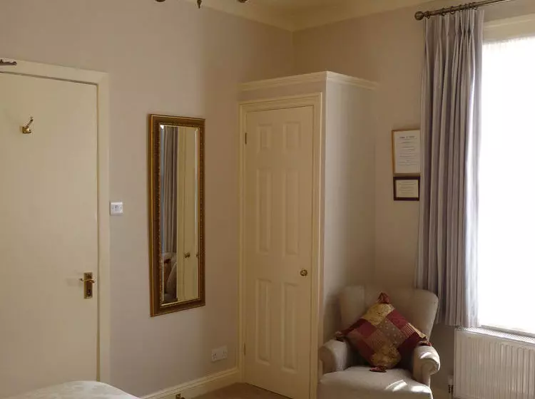 Hotel Brookfield House