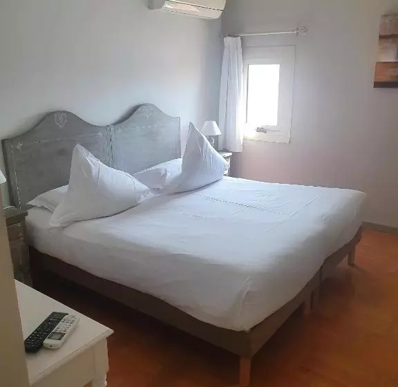 בית מלון כפרי Castillon Des Baux