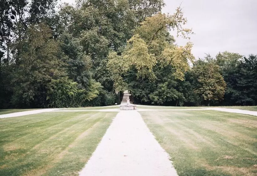 هتل Chateau De Mouillepied