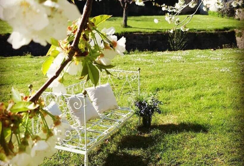 בית מלון כפרי Chateau De Mouillepied