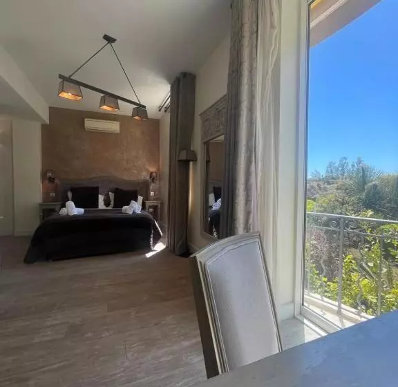 Hotell De La Fossette