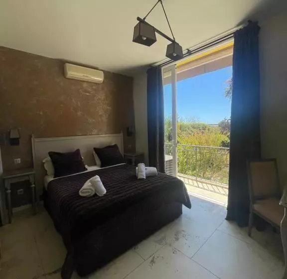 Hotell De La Fossette