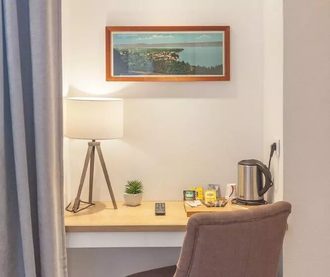 فندق De La Plage