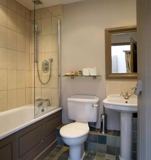 Hotel Halfway Bridge