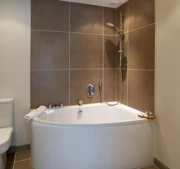 Hotel Halfway Bridge