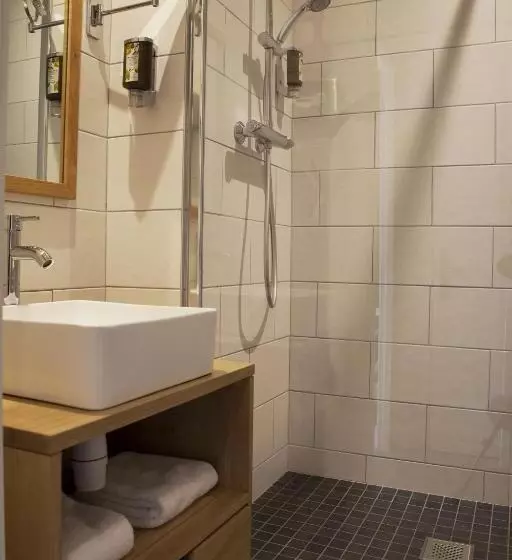 هتل Hôtel Beau Rivage