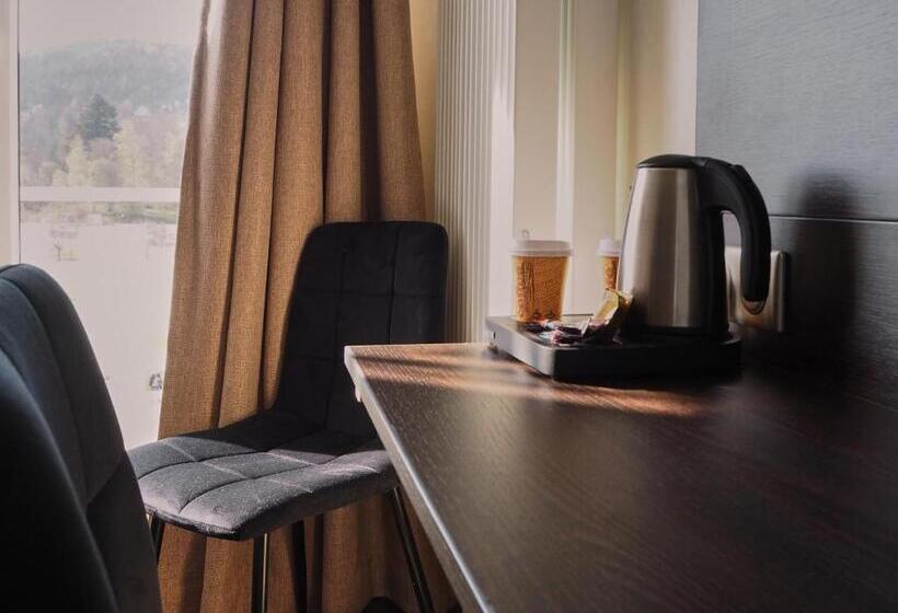 בית מלון כפרי Hôtel Beau Rivage