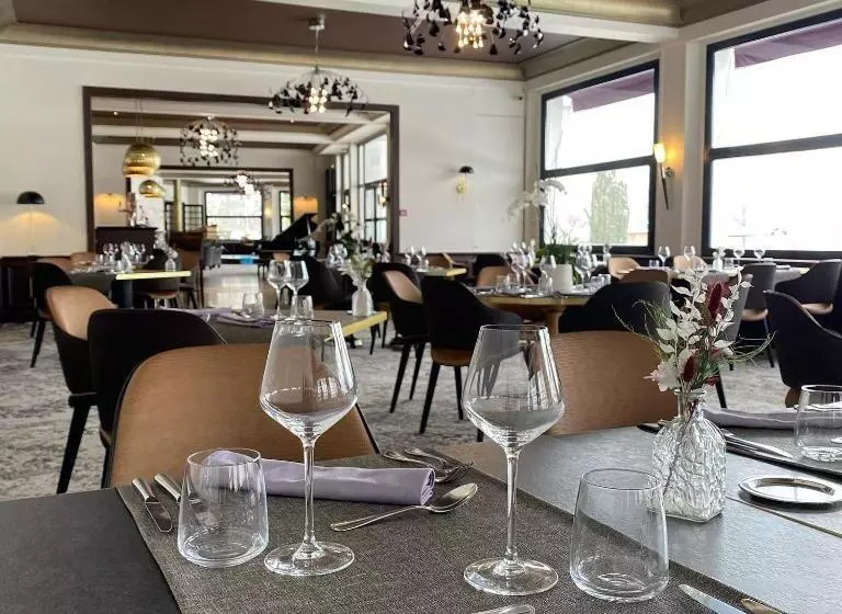 هتل Hôtel Beau Rivage