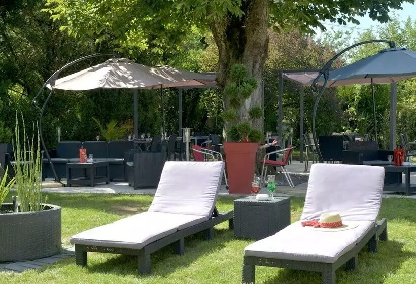 Logis Hotel Le Prieure