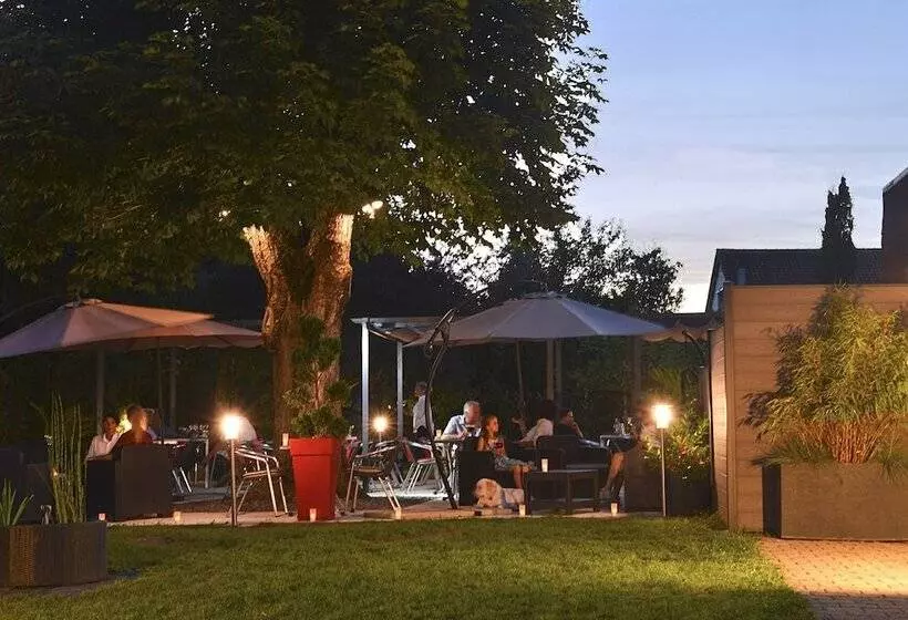 Logis Hotel Le Prieure