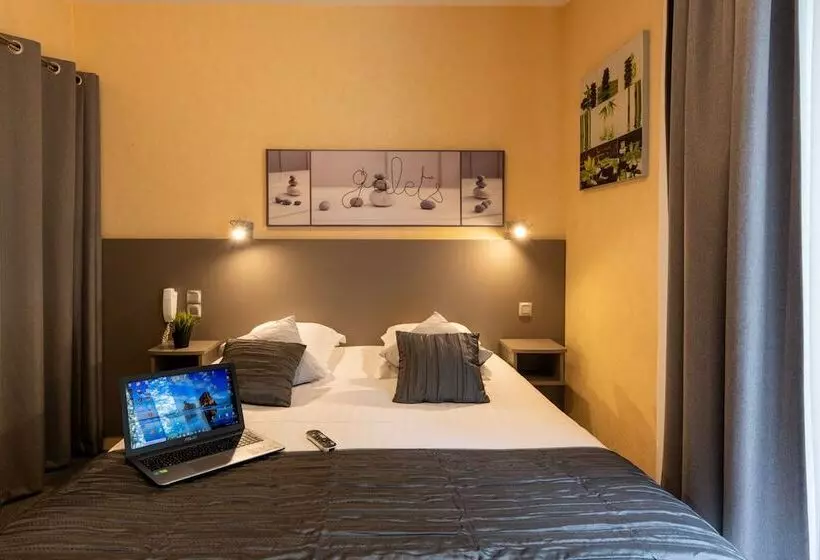 Logis Hotel Le Prieure