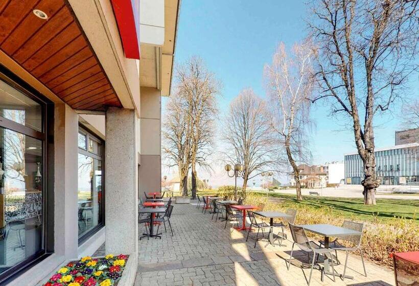 בית מלון כפרי Ibis Thonon Centre