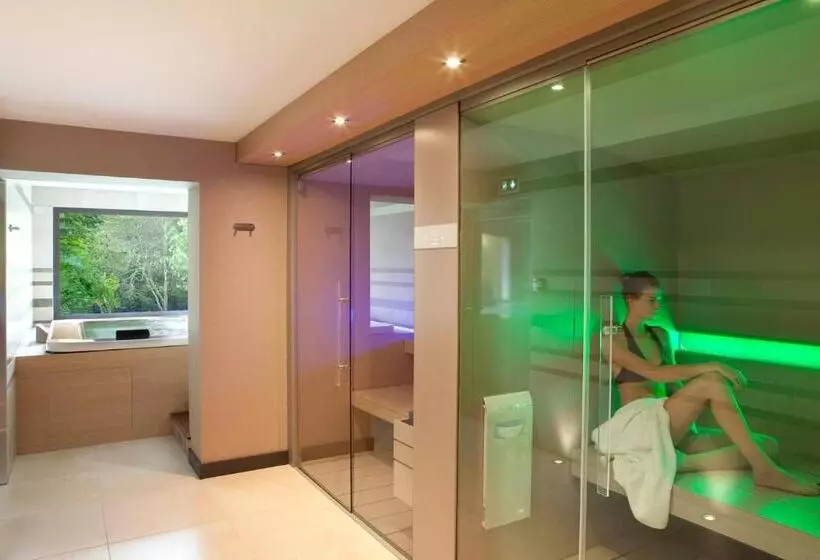 Отель L Aubinière Hôtel Restaurant & Spa