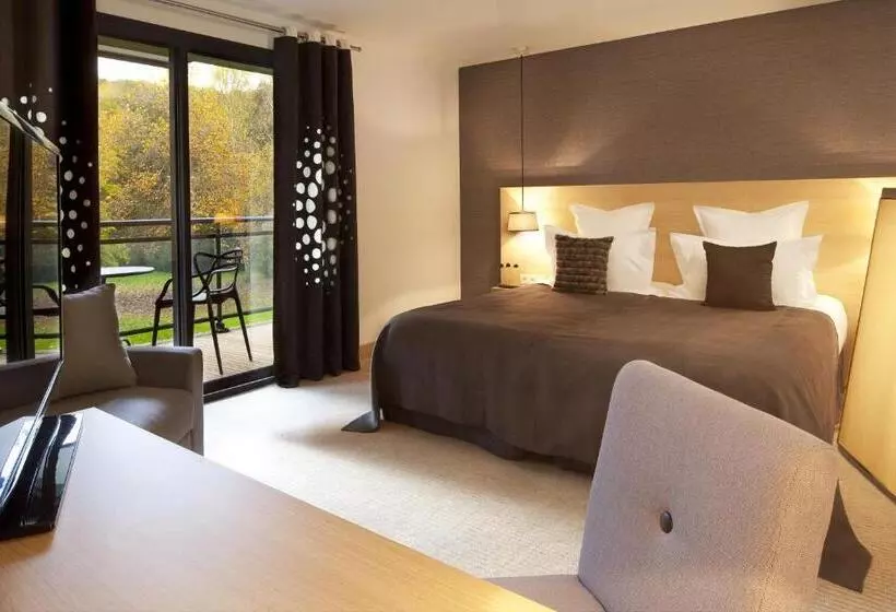 Отель L Aubinière Hôtel Restaurant & Spa