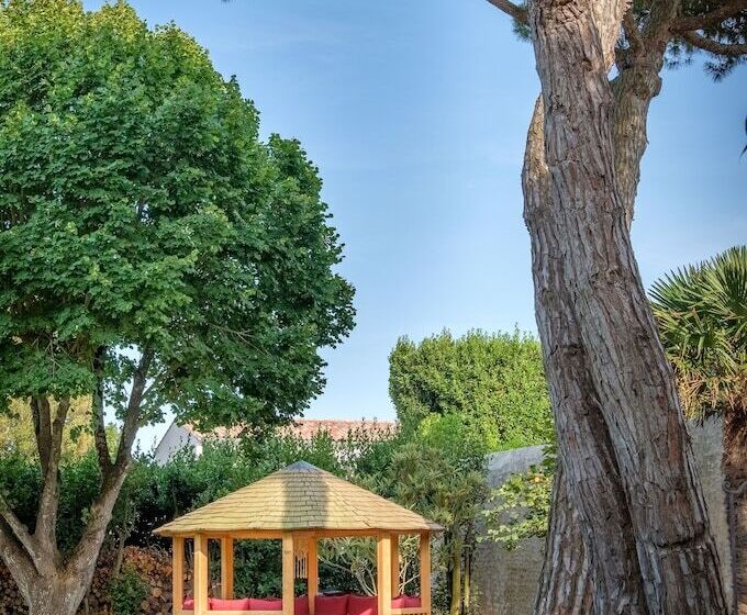 هتل La Baronnie Hôtel & Spa   Teritoria