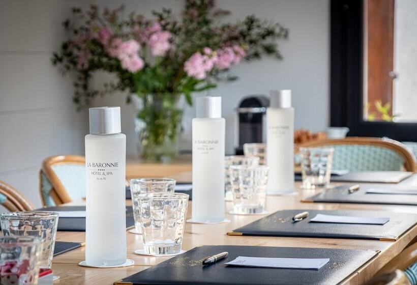 هتل La Baronnie Hôtel & Spa   Teritoria