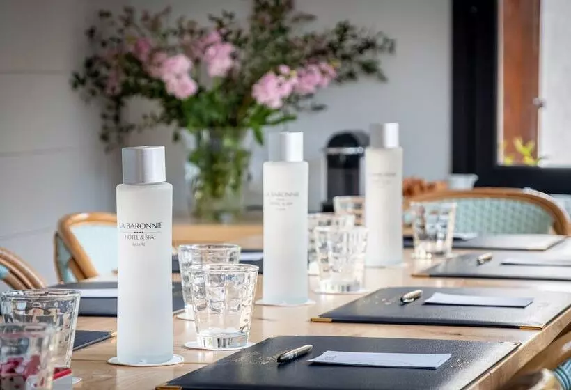 هتل La Baronnie Hôtel & Spa   Teritoria