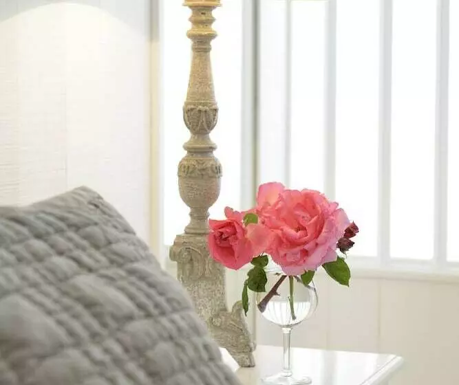 هتل La Baronnie Hôtel & Spa   Teritoria