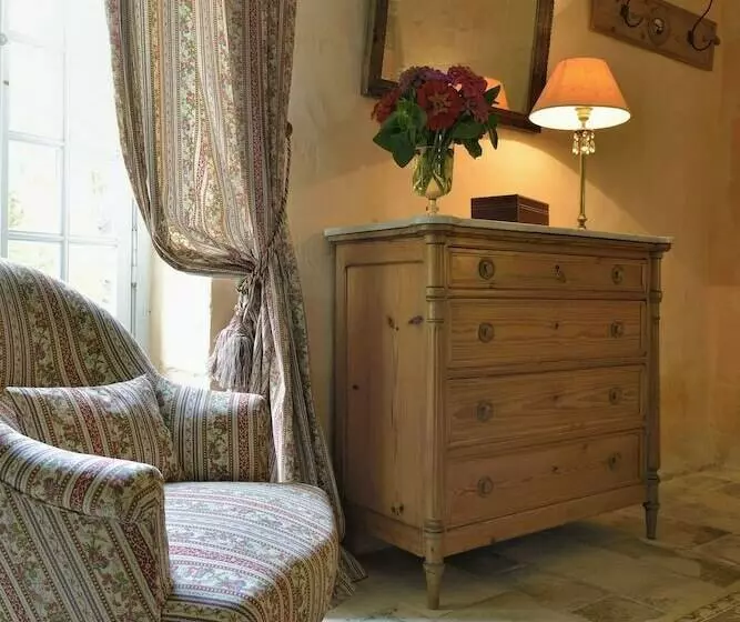 هتل La Baronnie Hôtel & Spa   Teritoria