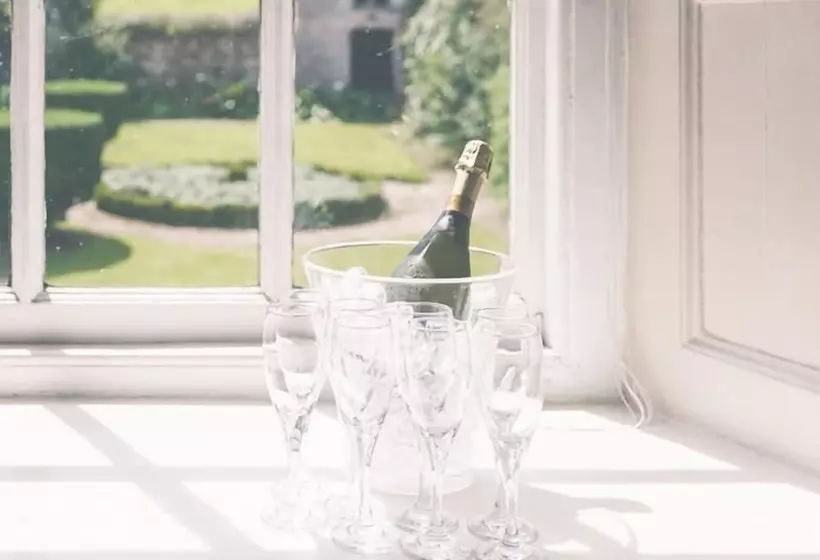 酒店 Langdon Court