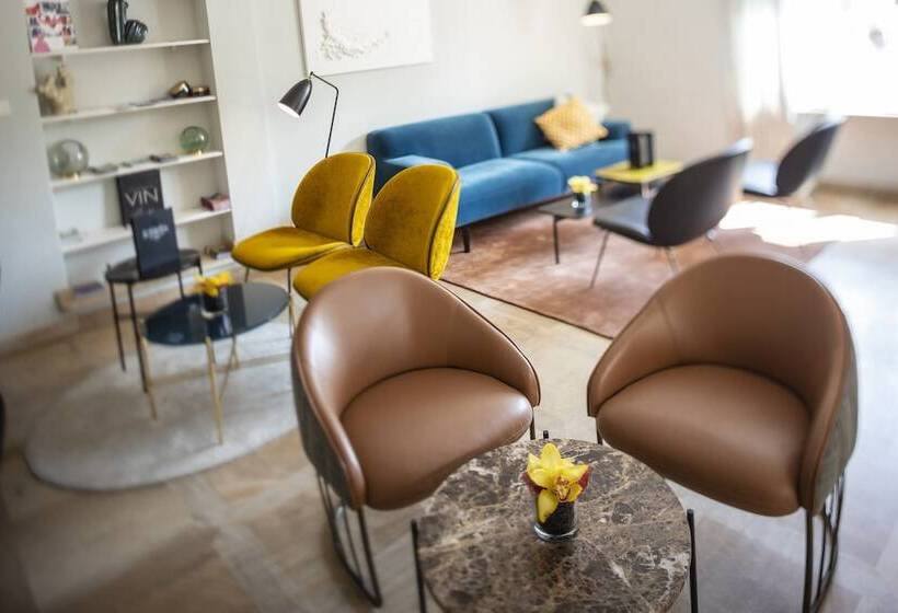 ホテル Le Moulin De Valaurie