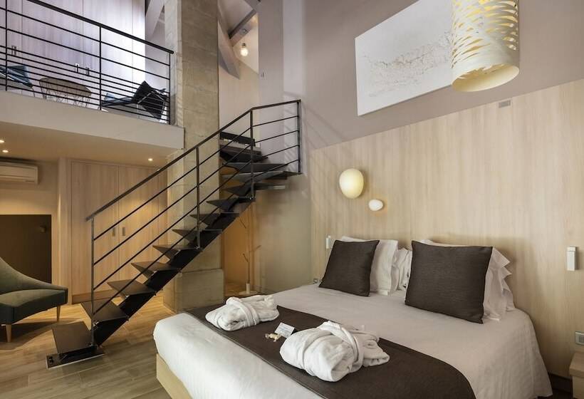 ホテル Le Moulin De Valaurie