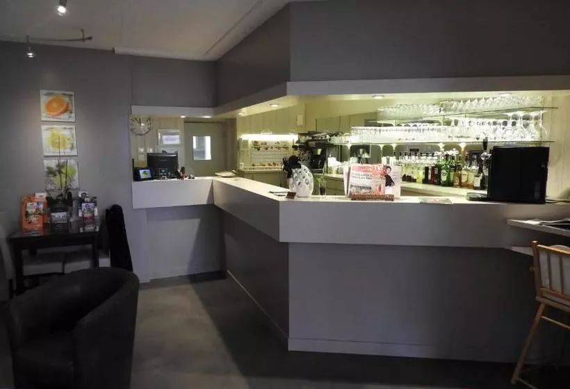 酒店 Logis Hôtel Le Pélican