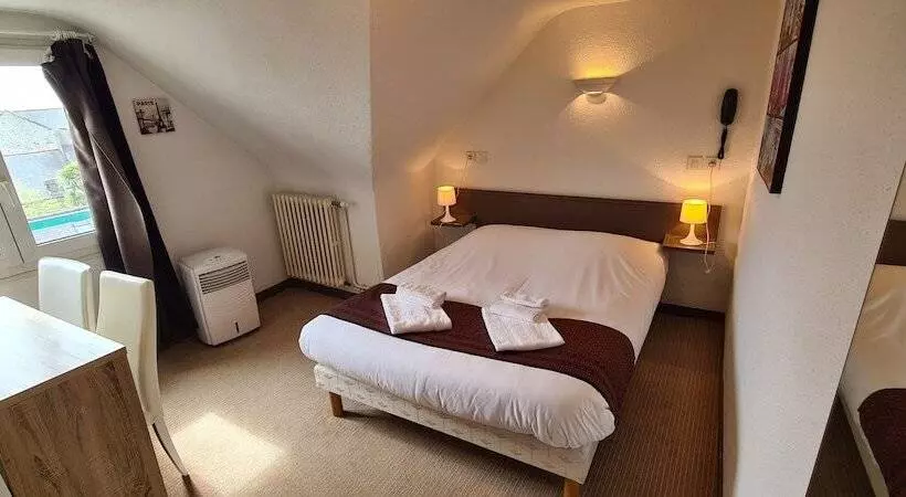 هتل Logis Hôtel Le Bretagne