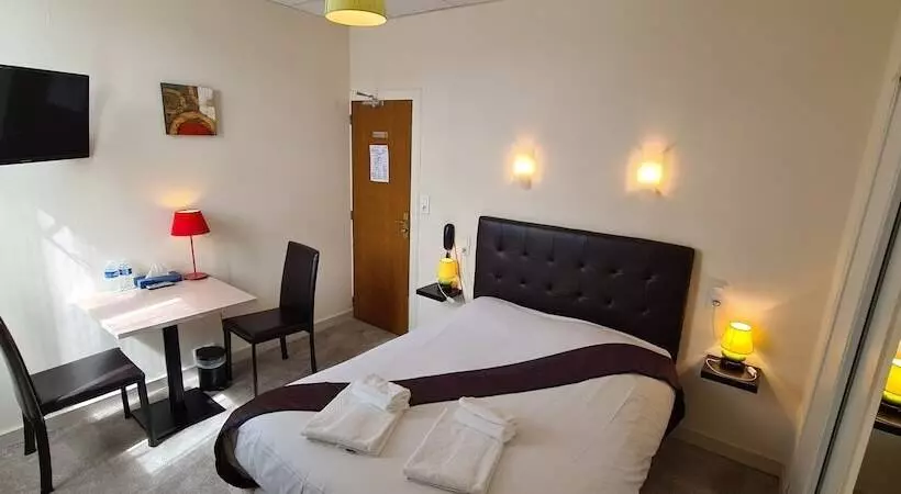 هتل Logis Hôtel Le Bretagne