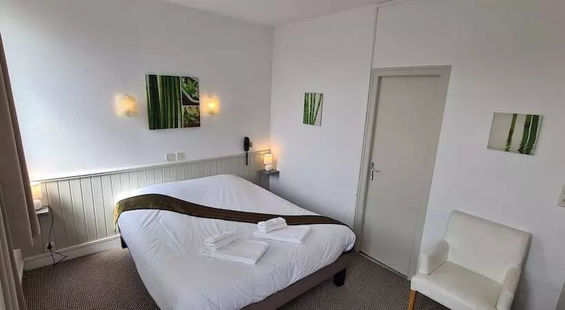 هتل Logis Hôtel Le Bretagne