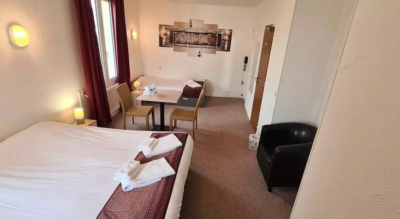 هتل Logis Hôtel Le Bretagne