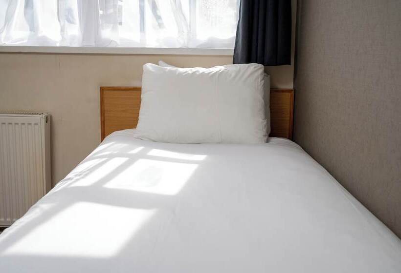 فندق Old Grey Mare Inn By Greene King Inns