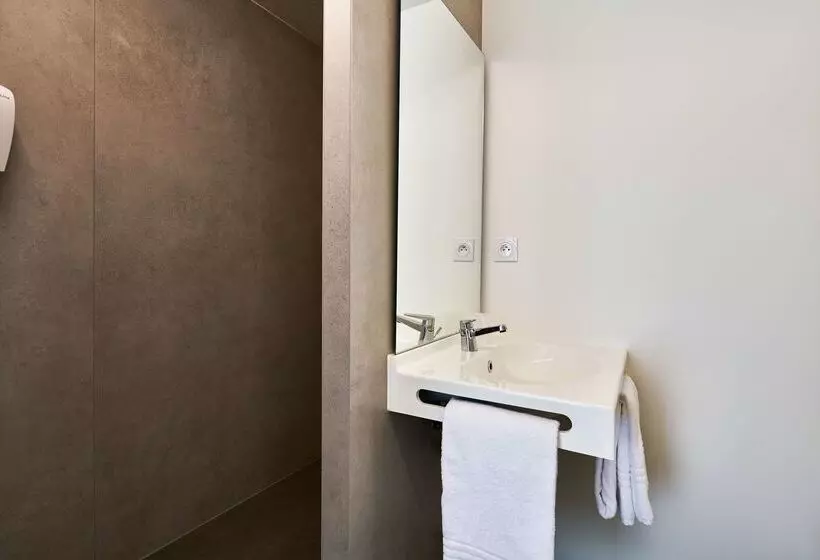 هتل Première Classe La Roche Sur Yon Vendéspace