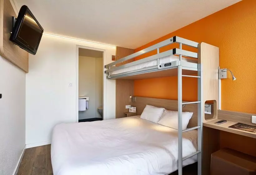 هتل Première Classe La Roche Sur Yon Vendéspace