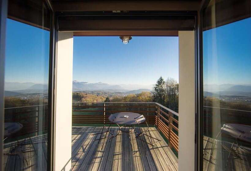 Отель Château Des Avenieres   Relais & Châteaux