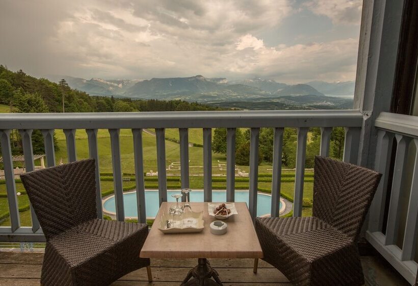 Отель Château Des Avenieres   Relais & Châteaux