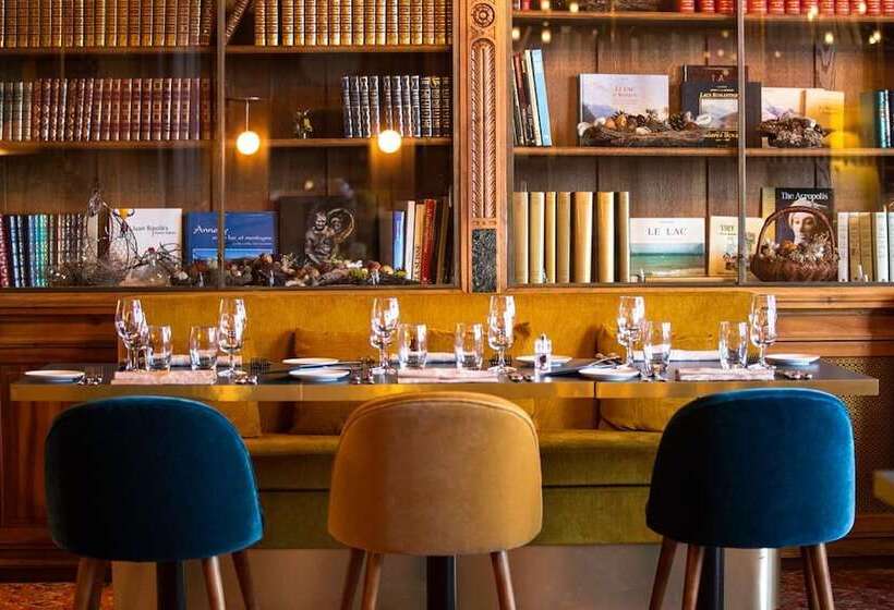 Отель Château Des Avenieres   Relais & Châteaux