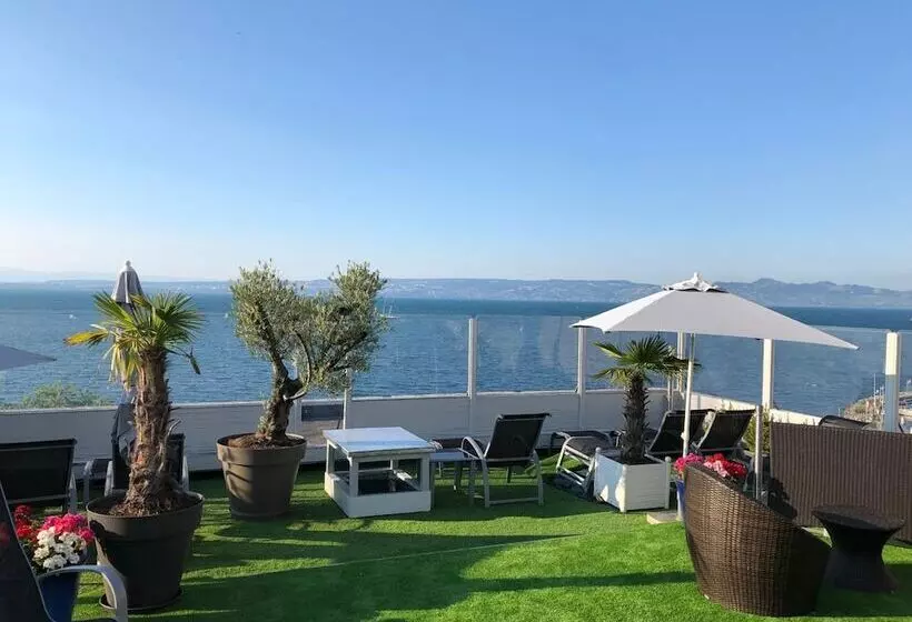 בית מלון כפרי Savoy Hôtel Evian