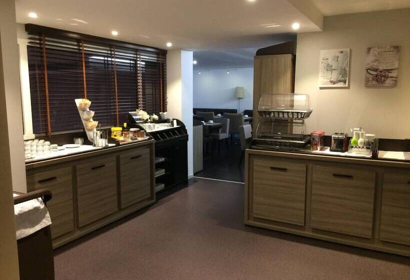 בית מלון כפרי Savoy Hôtel Evian