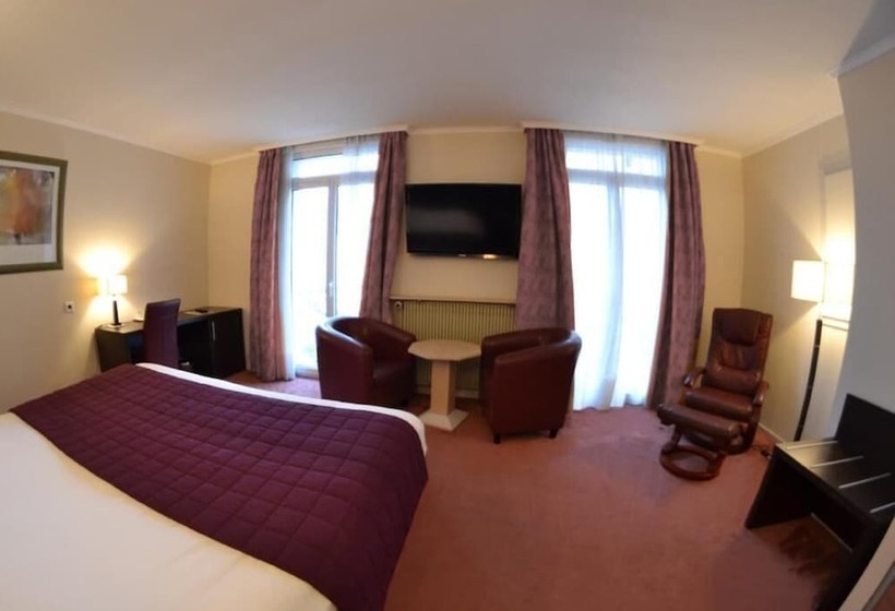 בית מלון כפרי Savoy Hôtel Evian