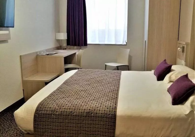 בית מלון כפרי Savoy Hôtel Evian