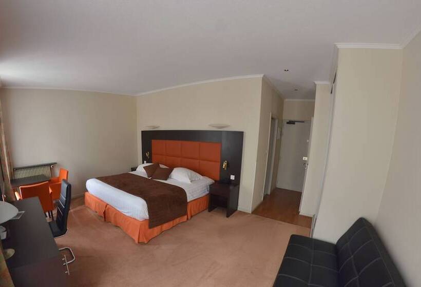 בית מלון כפרי Savoy Hôtel Evian