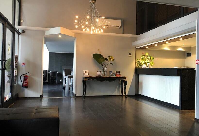 בית מלון כפרי Savoy Hôtel Evian