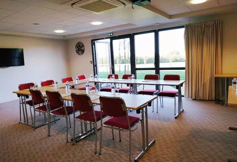 Отель Hôtel La Verriaire The Originals